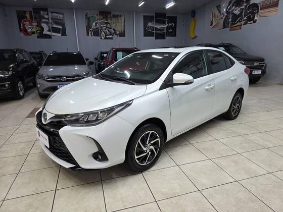 TOYOTA YARIS 1.5 16V FLEX SEDAN XLS CONNECT MULTIDRIVE TOYOTA YARIS 1.5 16V FLEX SEDAN XLS CONNECT MULTIDRIVE